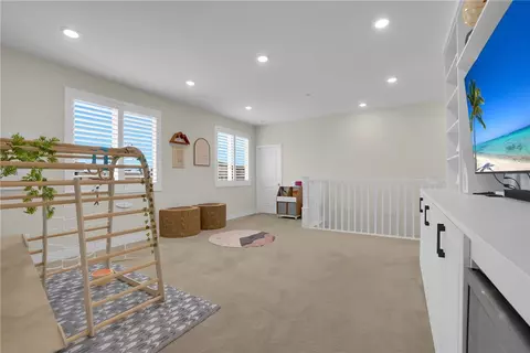 Entry Way - 27014 Declaration, Valencia, CA 91381 photo 2 of 3