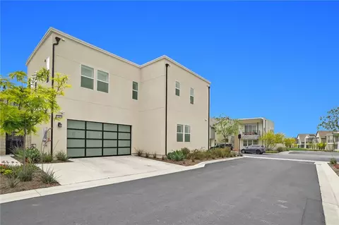 Exterior - 27014 Declaration, Valencia, CA 91381 photo 4 of 5