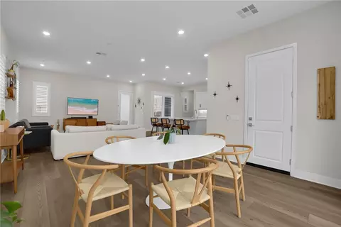Dining - 27014 Declaration, Valencia, CA 91381 photo 2 of 2