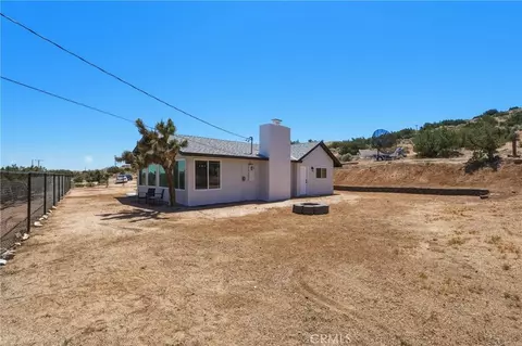 Exterior - 25735 Santa Rosa Rd, Apple Valley, CA 92308 photo 7 of 10