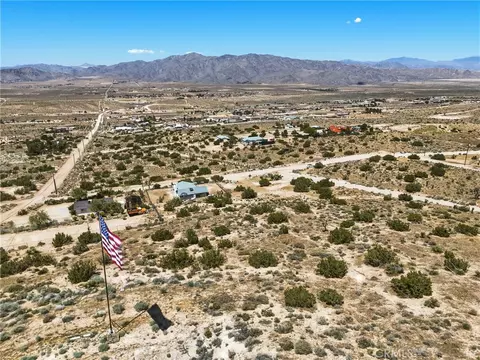 View/Area - 25735 Santa Rosa Rd, Apple Valley, CA 92308 photo 2 of 3