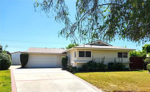 738 Lasena Ct, Pomona, CA 91768
