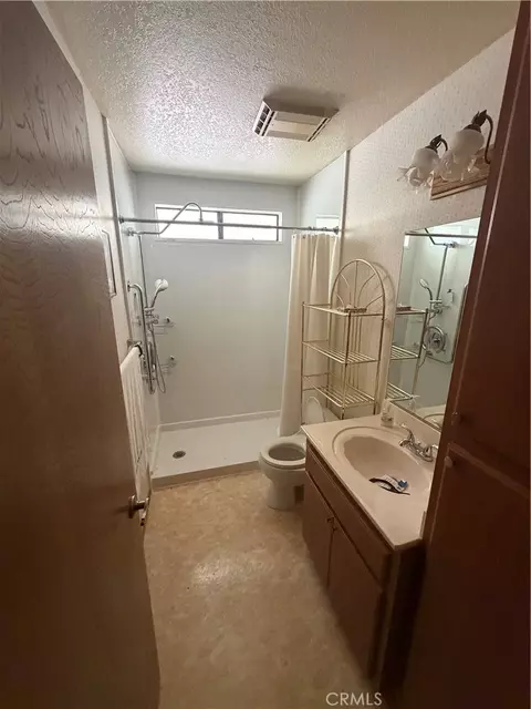 Bath - 15976 Acoma, Apple Valley, CA 92307 photo 1 of 2