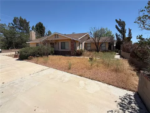 15976 Acoma, Apple Valley, CA 92307