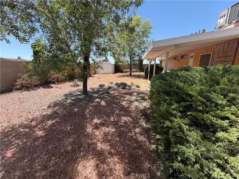 Exterior - 15976 Acoma, Apple Valley, CA 92307 photo 4 of 4