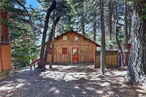 Exterior - 858 Poe Ct, Lake Arrowhead, CA 92352 photo 1 of 8
