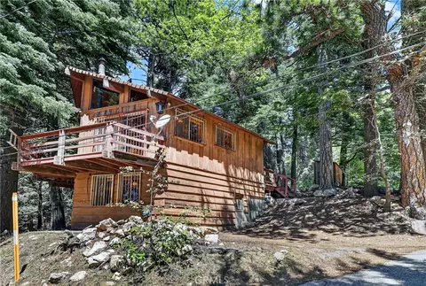 Exterior - 858 Poe Ct, Lake Arrowhead, CA 92352 photo 5 of 8