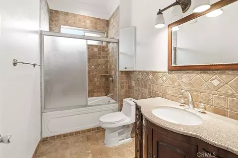 Bath - 17788 Buckthorn, Hesperia, CA 92345 photo 3 of 3