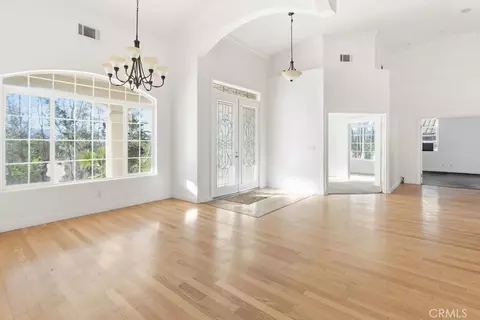 Living - 17788 Buckthorn, Hesperia, CA 92345 photo 6 of 6