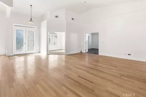 Living - 17788 Buckthorn, Hesperia, CA 92345 photo 5 of 6