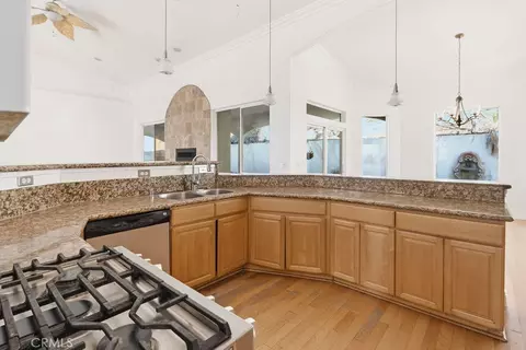 Kitchen - 17788 Buckthorn, Hesperia, CA 92345 photo 1 of 1