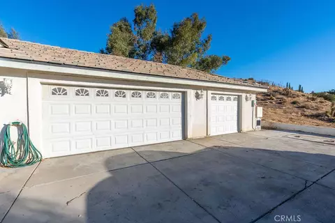 Exterior - 17788 Buckthorn, Hesperia, CA 92345 photo 2 of 2