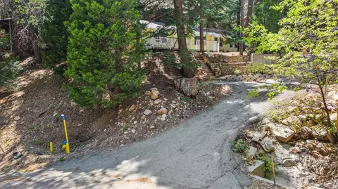 Exterior - 2254 Spring Oak Dr, Running Springs, CA 92382 photo 6 of 6