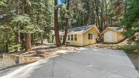 Exterior - 2254 Spring Oak Dr, Running Springs, CA 92382 photo 3 of 6