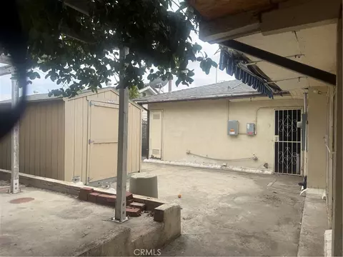 Exterior - 822 E Virginia St, Rialto, CA 92376 photo 3 of 5