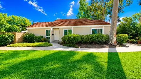 22045 Lakeland, Lake Forest, CA 92630