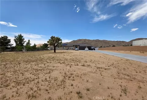 24236 Cahuilla Rd, Apple Valley, CA 92307