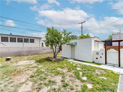 Exterior - 4638 Pine, Pico Rivera, CA 90660 photo 4 of 6