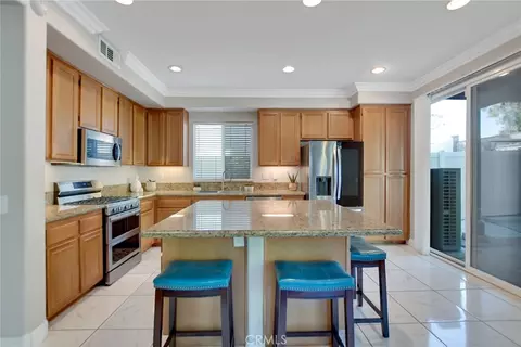Kitchen - 11268 Pinecone, Corona, CA 92883 photo 2 of 5