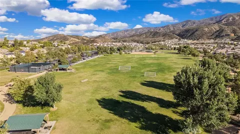 View/Area - 11268 Pinecone, Corona, CA 92883 photo 17 of 19
