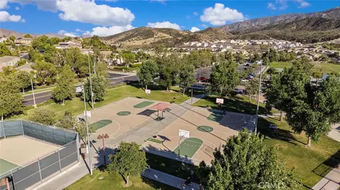 View/Area - 11268 Pinecone, Corona, CA 92883 photo 18 of 19