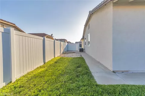 Exterior - 3397 N Poppy, Rialto, CA 92377 photo 3 of 5