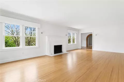 Living - 691 N Euclid, Upland, CA 91786 photo 2 of 5
