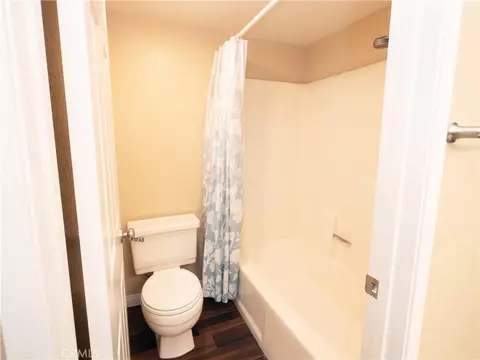 Bath - 1590 Corte Santana, Upland, CA 91786 photo 4 of 8
