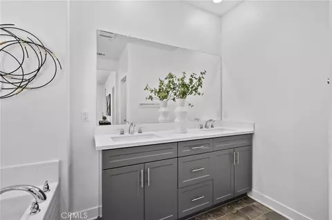 Bath - 810 Enchanted Hideaway, Upland, CA 91786 photo 2 of 3