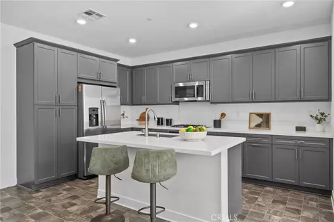 Kitchen - 810 Enchanted Hideaway, Upland, CA 91786 photo 1 of 2