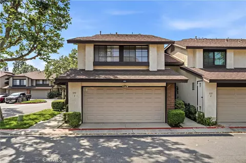 551 W Puente #1, Covina, CA 91722