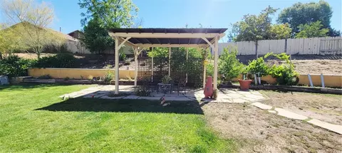 Exterior - 11051 Estacia, Yucaipa, CA 92399 photo 7 of 12
