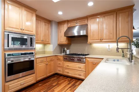 Kitchen - 2832 Litchfield, Riverside, CA 92503 photo 3 of 3