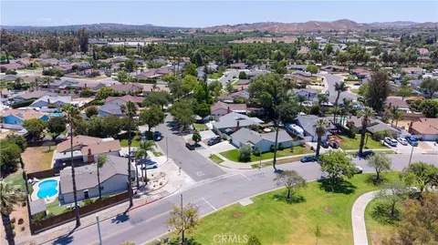 View/Area - 2832 Litchfield, Riverside, CA 92503 photo 5 of 5