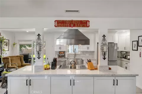 Kitchen - 8758 Deep Crk, Apple Valley, CA 92308 photo 3 of 4