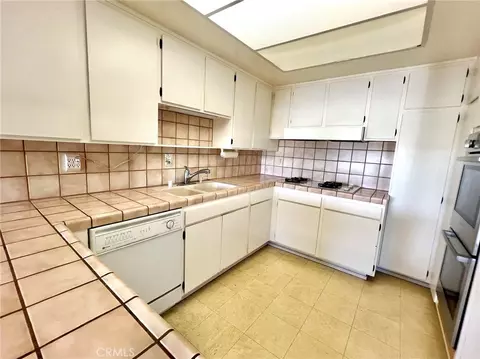 Kitchen - 8845 Somerset, Rancho Cucamonga, CA 91701 photo 1 of 3