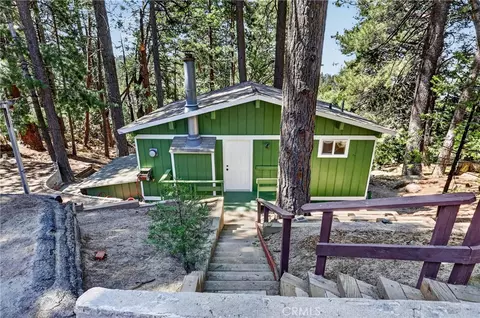 32375 Scandia, Running Springs, CA 92382