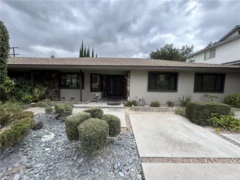 569 N Barranca Ave, Glendora, CA 91741