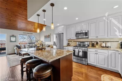 1430 Sequoia, Lake Arrowhead, CA 92352