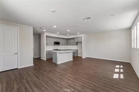 Living - 9198 Waverly Ln, Riverside, CA 92503 photo 3 of 3