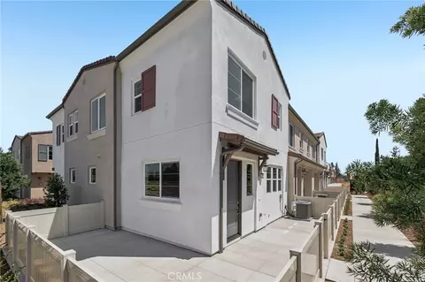 Exterior - 9198 Waverly Ln, Riverside, CA 92503 photo 2 of 3