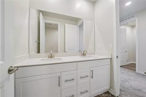 Entry Way - 9194 Waverly Ln, Riverside, CA 92503 photo 6 of 7