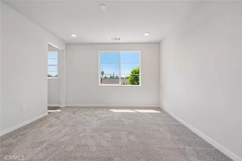 Bedroom - 9194 Waverly Ln, Riverside, CA 92503 photo 8 of 11