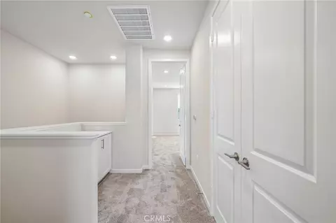 Entry Way - 9194 Waverly Ln, Riverside, CA 92503 photo 4 of 7