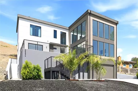 28896 Vacation Dr, Canyon Lake, CA 92587
