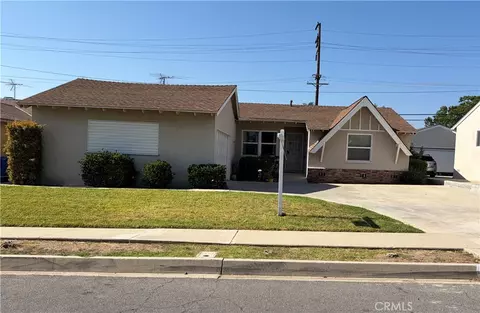 1125 W Coolfield Dr, Covina, CA 91722