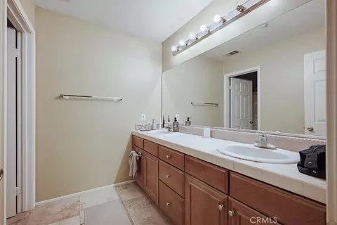 Bath - 1747 Palermo Dr, Riverside, CA 92507 photo 1 of 1