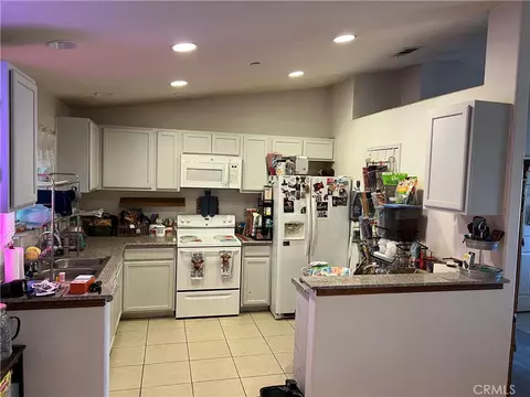 Kitchen - 2825 Del Rosa Rd, Phelan, CA 92371 photo 1 of 9