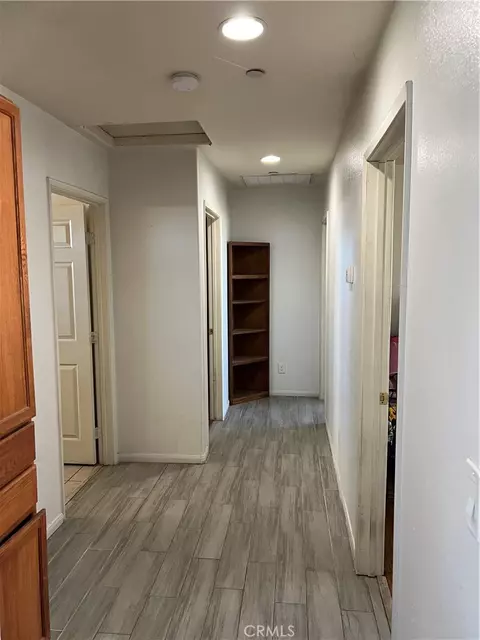 Entry Way - 2825 Del Rosa Rd, Phelan, CA 92371 photo 2 of 2
