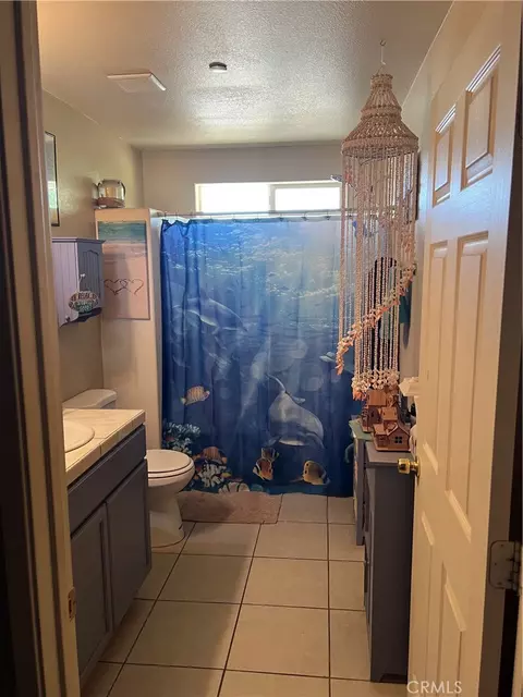 Bath - 2825 Del Rosa Rd, Phelan, CA 92371 photo 1 of 2